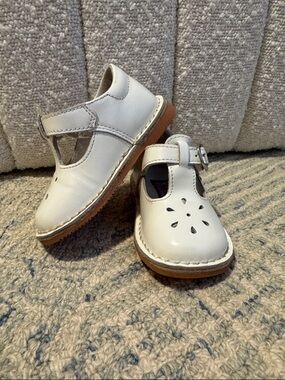L’Amour Joy Classic Leather T-Strap Mary Jane